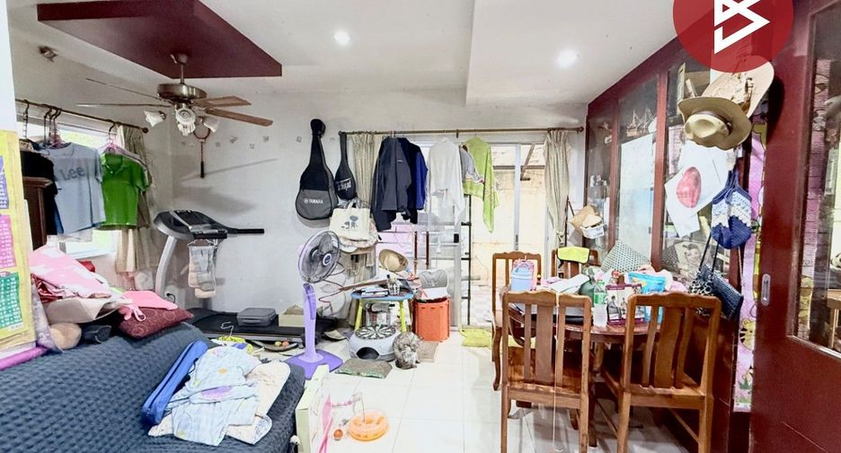 Haus zum Kauf mit 4 Zimmer in Si Racha, Chonburi
