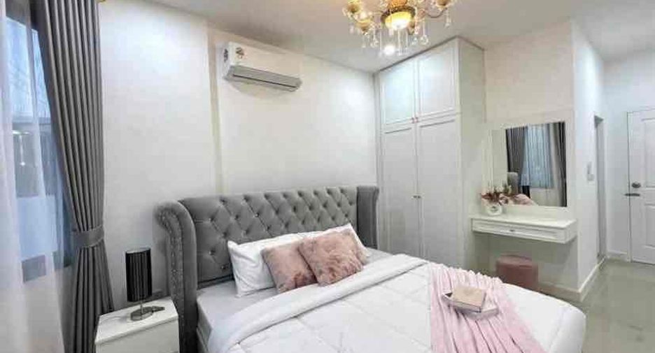 Haus zur Miete mit 3 Zimmer in Bang Lamung, Chonburi