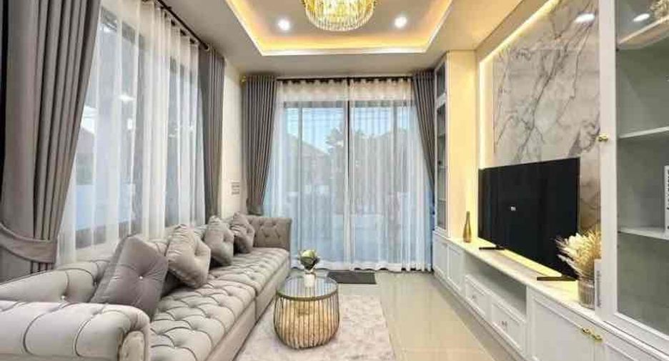 Haus zur Miete mit 3 Zimmer in Bang Lamung, Chonburi