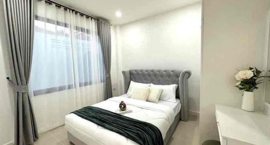 Haus zur Miete mit 3 Zimmer in Bang Lamung, Chonburi