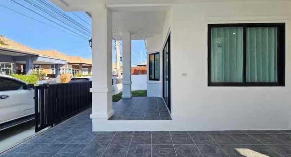 Haus zur Miete mit 3 Zimmer in Bang Lamung, Chonburi
