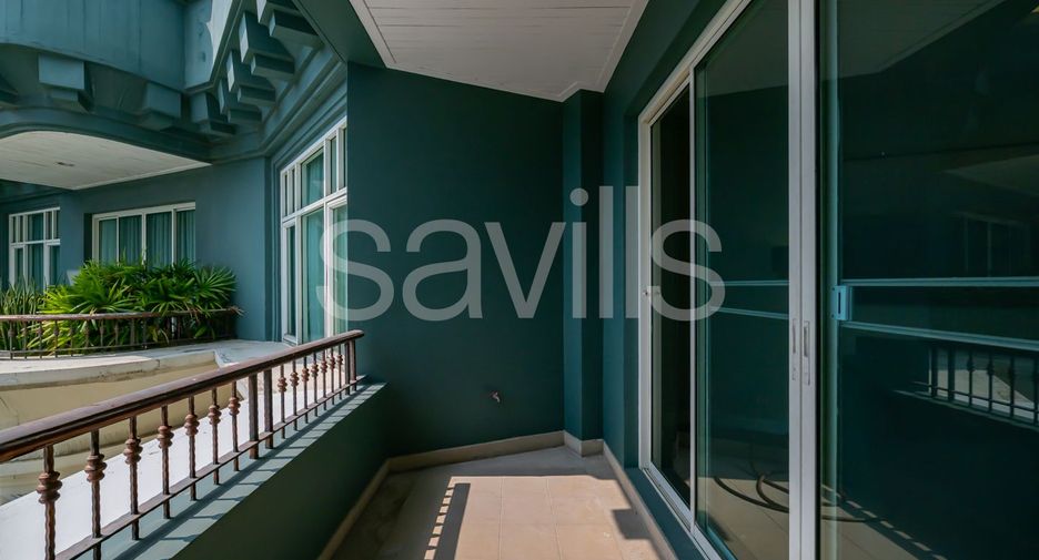 For rent 3 bedrooms condo in Sathon, Bangkok