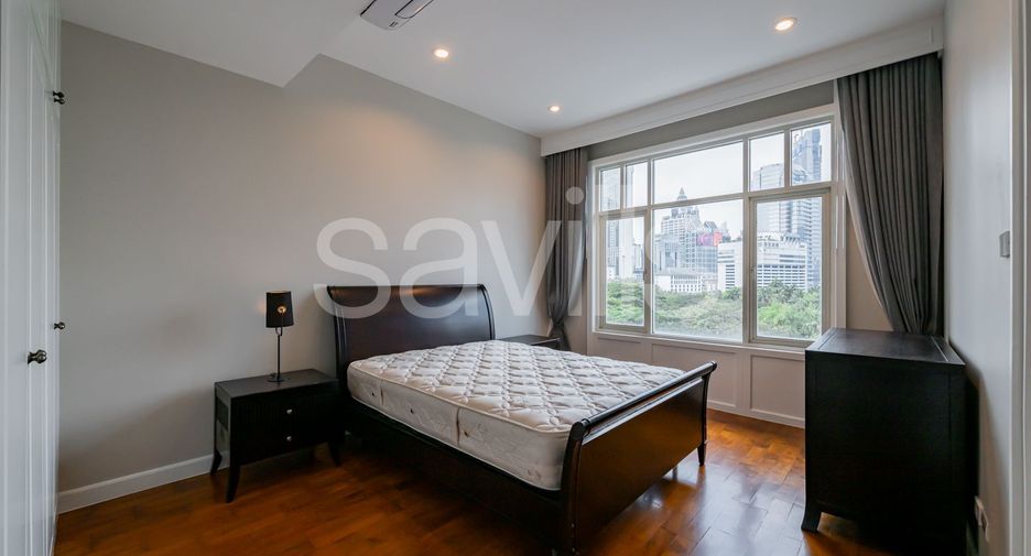 For rent 3 bedrooms condo in Sathon, Bangkok