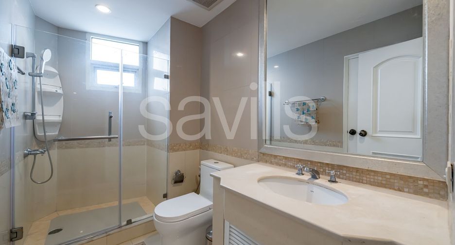 For rent 3 bedrooms condo in Sathon, Bangkok