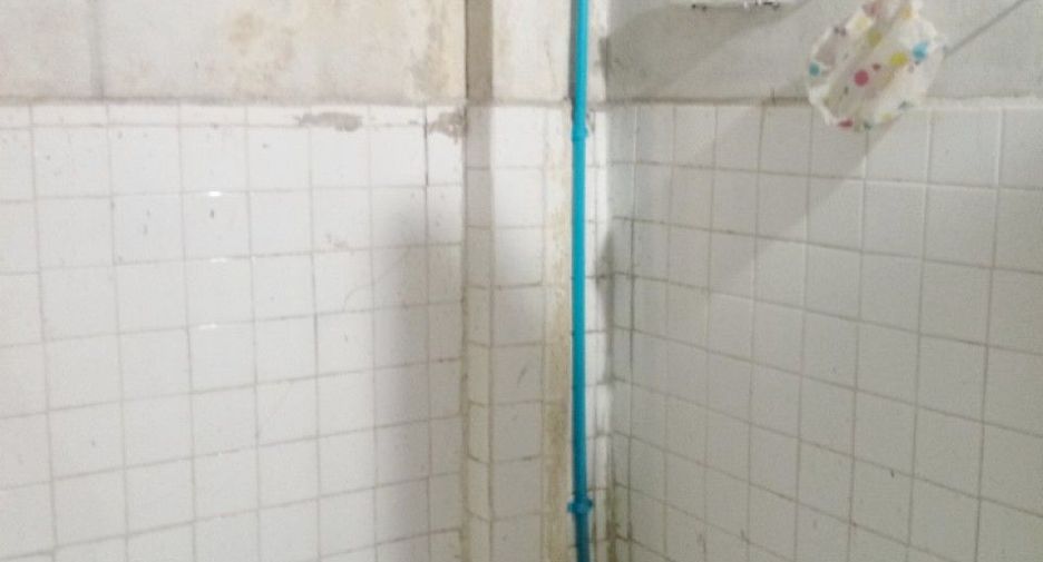 Reihenhaus zum Kauf mit 1 Zimmer in Bangkok Yai, Bangkok