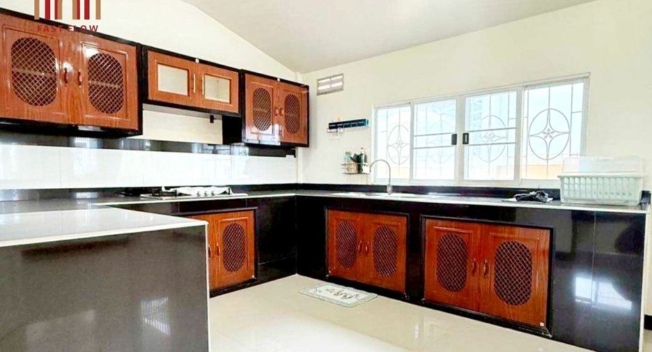 For sale 3 bedrooms house in Mueang Nonthaburi, Nonthaburi