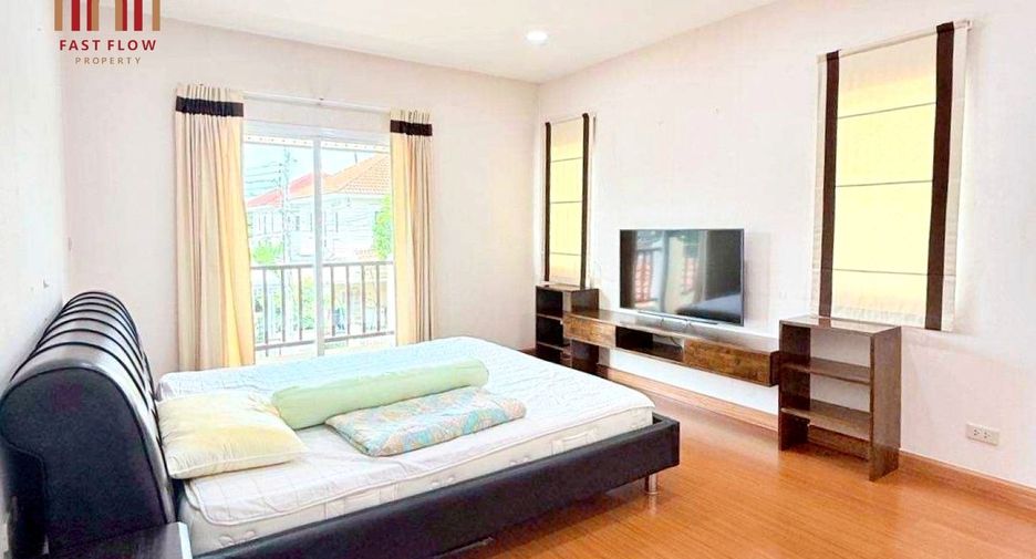For sale 3 bedrooms house in Mueang Nonthaburi, Nonthaburi