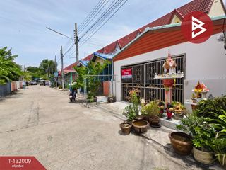 For sale 5 bedrooms townhouse in Mueang Samut Prakan, Samut Prakan