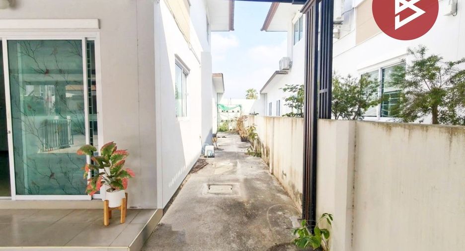 Casa en venta de 3 habitaciones en Ban Bueng, Chonburi