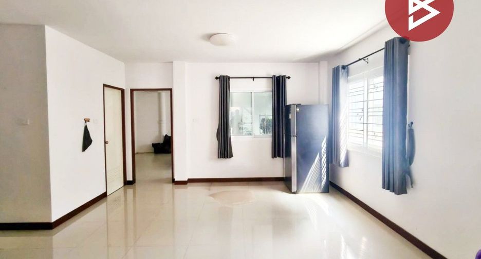Casa en venta de 3 habitaciones en Ban Bueng, Chonburi