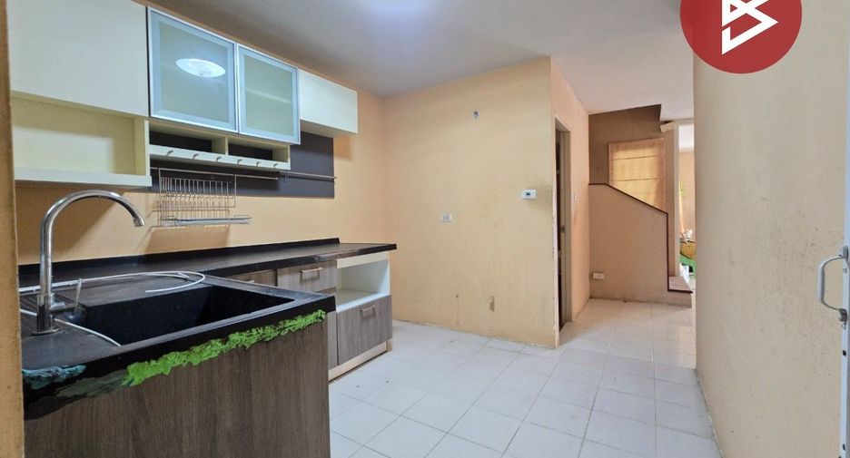 Casa adosada en venta de 4 habitaciones en Mueang Samut Sakhon, Samut Sakhon