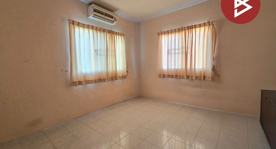 Casa adosada en venta de 4 habitaciones en Mueang Samut Sakhon, Samut Sakhon