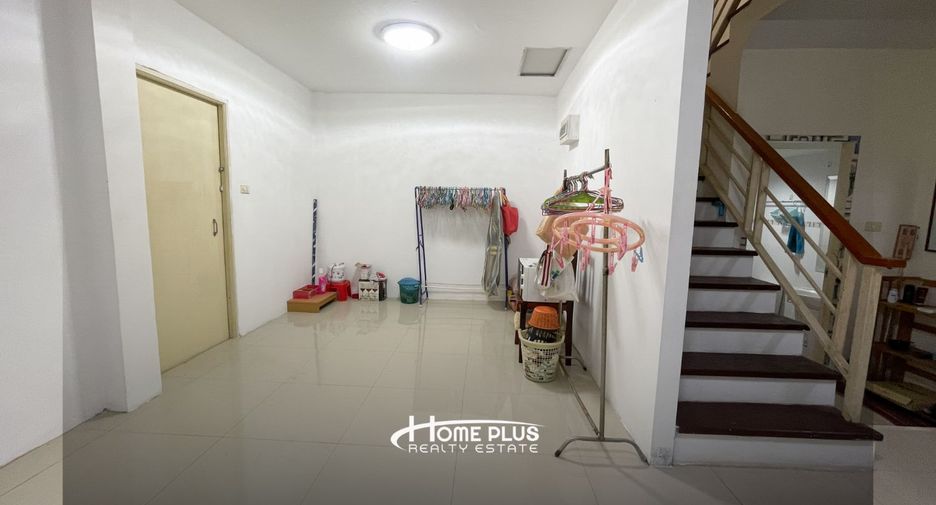 For sale 3 bedrooms townhouse in Lam Luk Ka, Pathum Thani