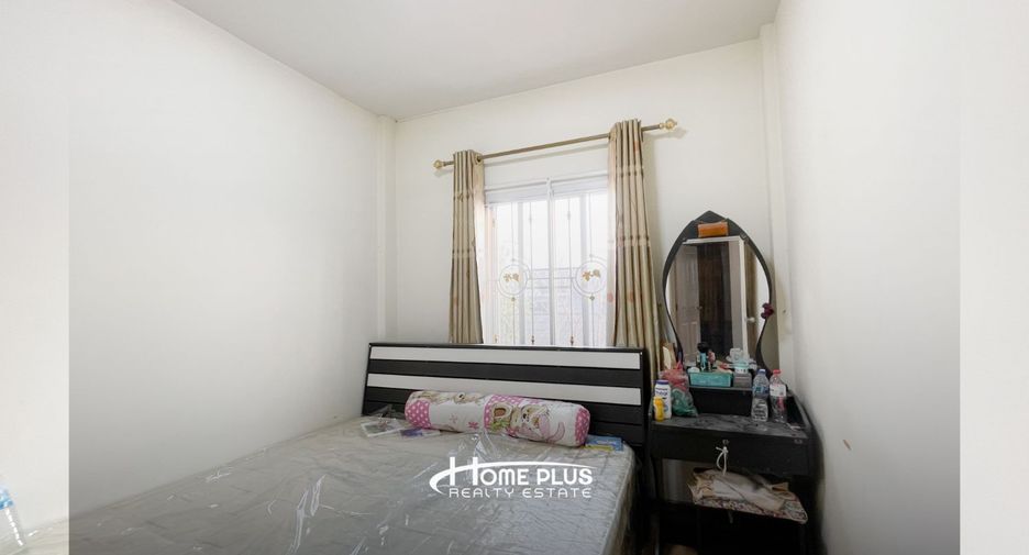 For sale 3 bedrooms townhouse in Lam Luk Ka, Pathum Thani