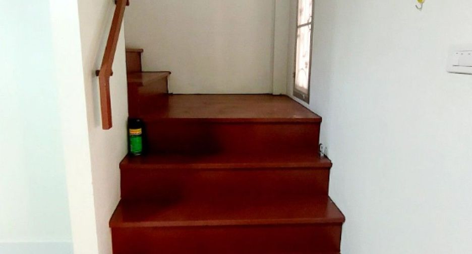 For sale 3 bedrooms townhouse in Phan Thong, Chonburi