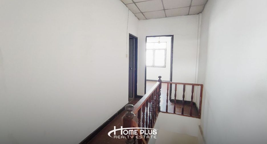 For sale 2 bedrooms townhouse in Bang Khae, Bangkok