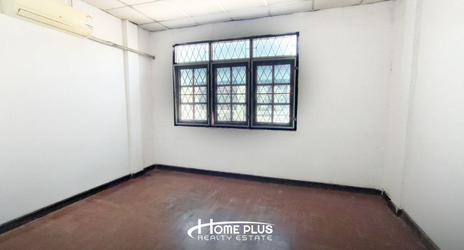 For sale 2 bedrooms townhouse in Bang Khae, Bangkok