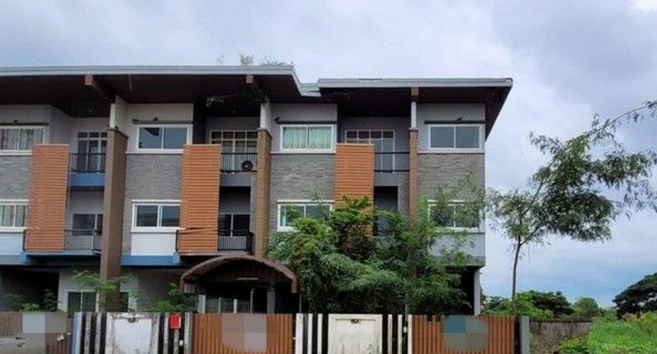 Casa adosada en venta de 1 habitaciones en Watthana Nakhon, Sa Kaeo