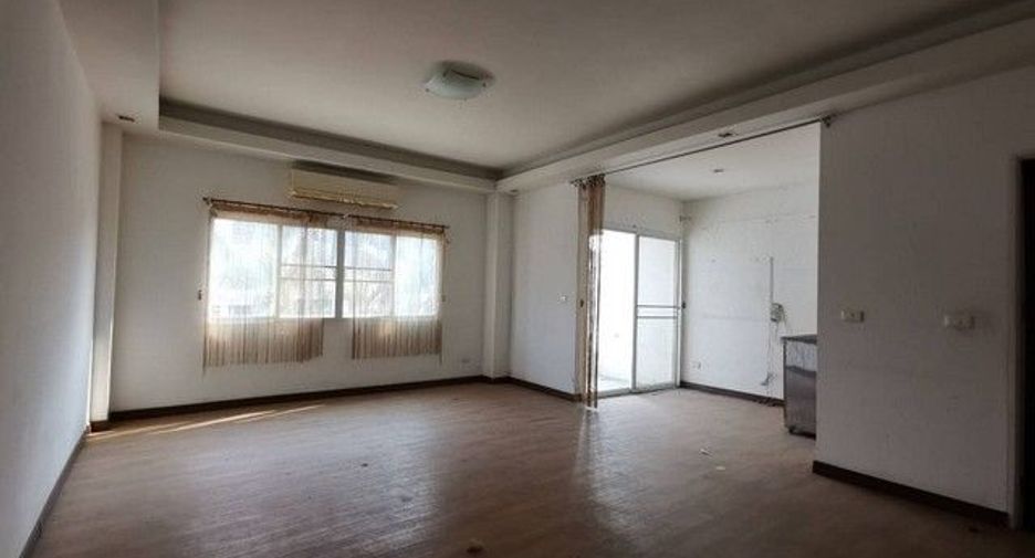 Wohnung zum Kauf mit 1 Zimmer in Ban Khai, Rayong
