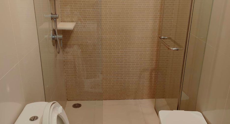 For rent 2 bedrooms condo in Bang Lamung, Chonburi