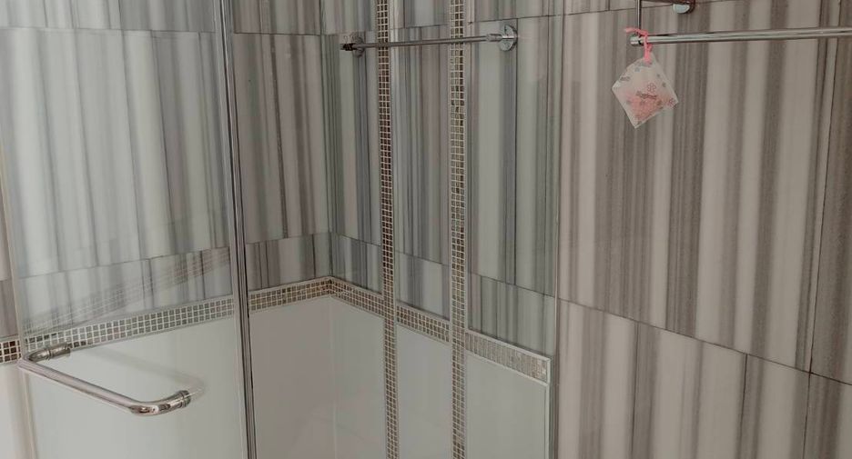 For rent 2 bedrooms condo in Bang Lamung, Chonburi