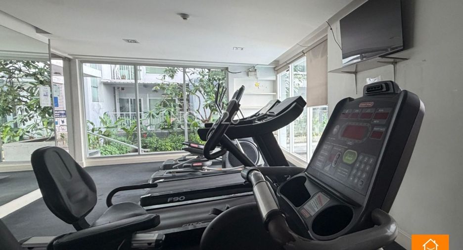 For sale 2 bedrooms condo in Thon Buri, Bangkok
