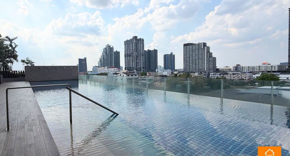 For sale 2 bedrooms condo in Thon Buri, Bangkok
