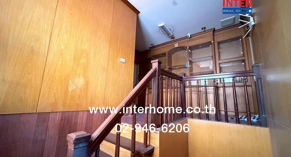 For sale 3 bedrooms house in Khlong Sam Wa, Bangkok