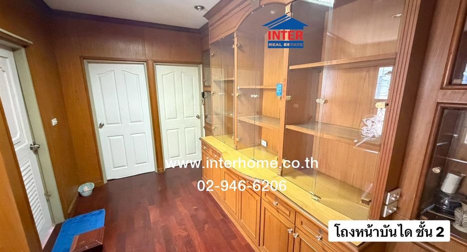 For sale 3 bedrooms house in Khlong Sam Wa, Bangkok