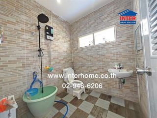 For sale 3 bedrooms house in Mueang Nakhon Pathom, Nakhon Pathom