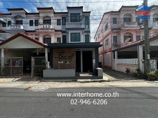 For sale 4 bedrooms townhouse in Bueng Kum, Bangkok