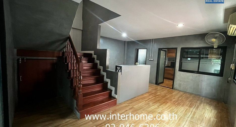 For sale 4 bedrooms townhouse in Bueng Kum, Bangkok