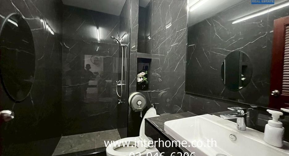 For sale 4 bedrooms townhouse in Bueng Kum, Bangkok