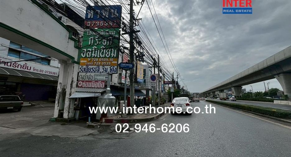 For sale 4 ベッドルーム townhouse in Saphan Sung, Bangkok