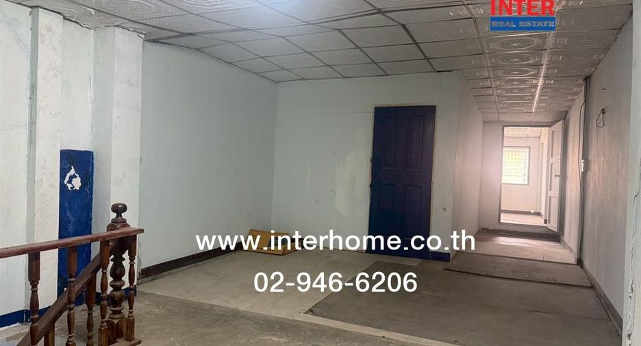 Reihenhaus zum Kauf mit 2 Zimmer in Lat Krabang, Bangkok