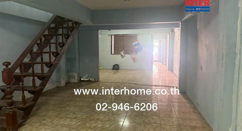 Reihenhaus zum Kauf mit 2 Zimmer in Lat Krabang, Bangkok