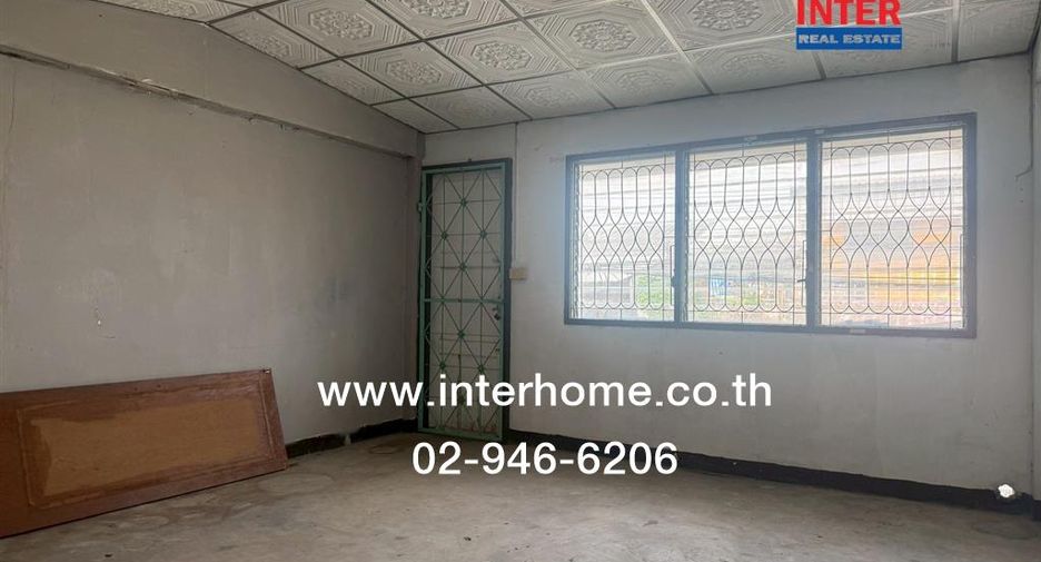 Reihenhaus zum Kauf mit 2 Zimmer in Lat Krabang, Bangkok