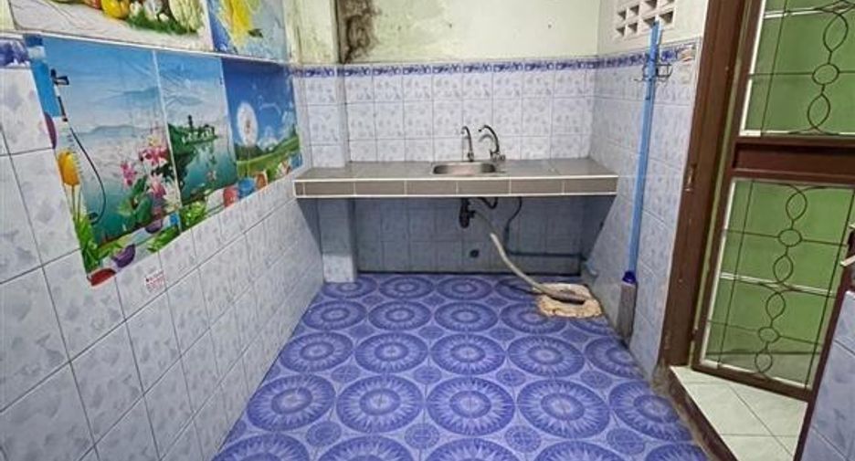 Casa adosada en venta de 2 habitaciones en Khlong Sam Wa, Bangkok