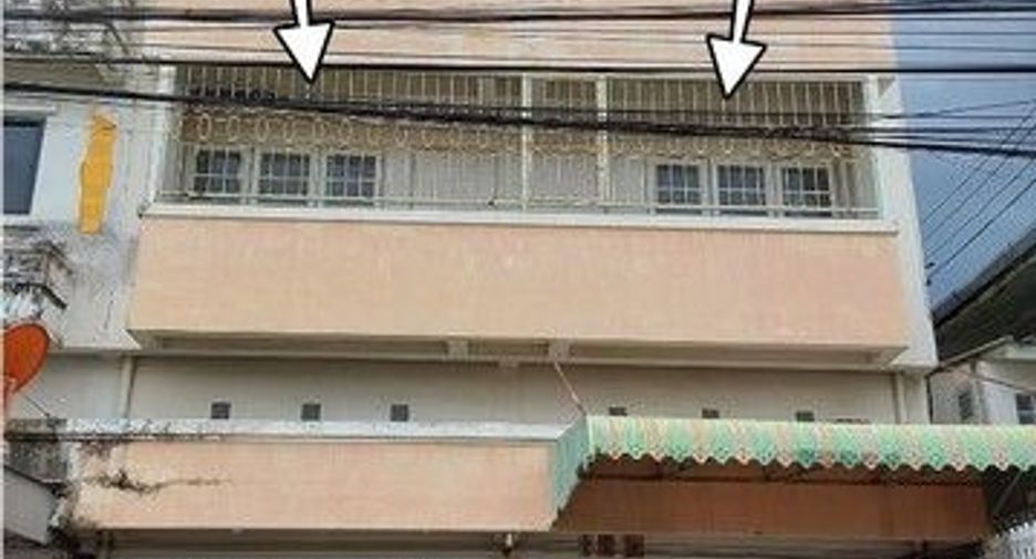 For sale 1 bed retail Space in Tha Tako, Nakhon Sawan
