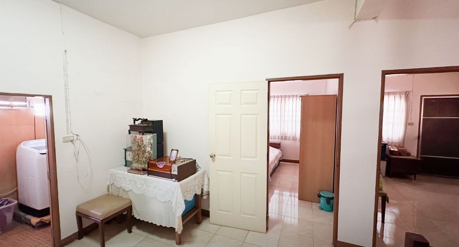 For sale 33 ベッドルーム apartment in Bang Phli, Samut Prakan