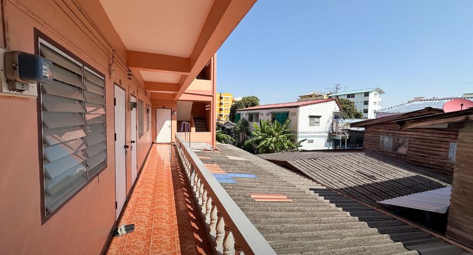 For sale 33 ベッドルーム apartment in Bang Phli, Samut Prakan