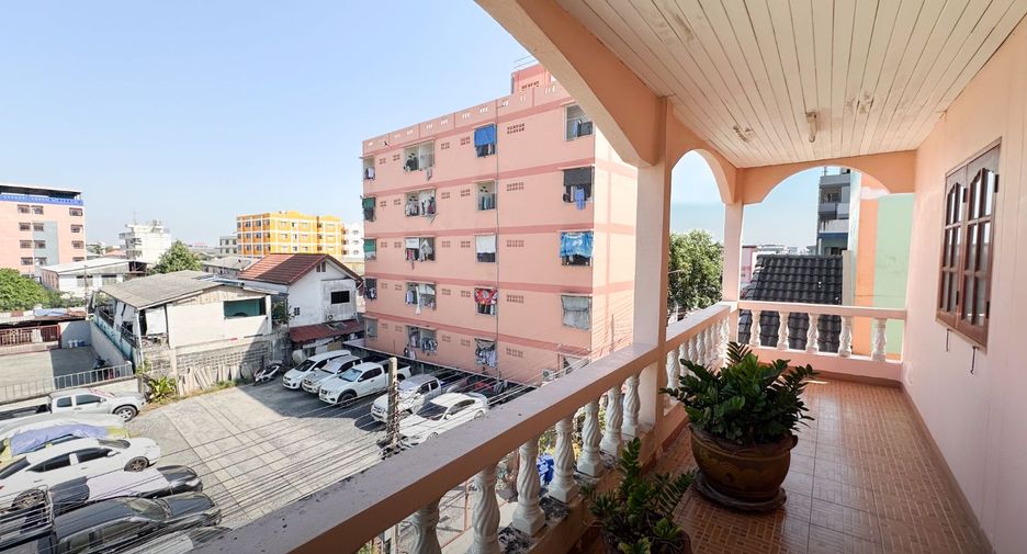 For sale 33 ベッドルーム apartment in Bang Phli, Samut Prakan