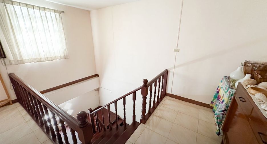 For sale 33 ベッドルーム apartment in Bang Phli, Samut Prakan