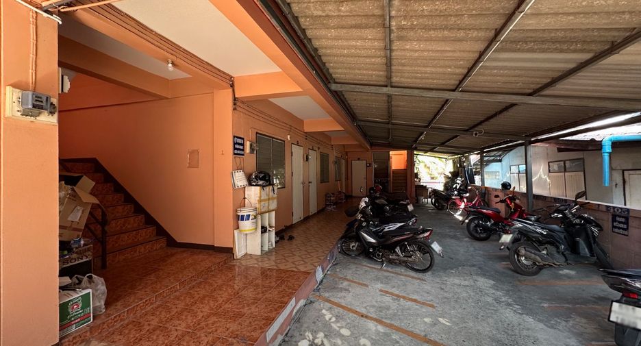 For sale 33 ベッドルーム apartment in Bang Phli, Samut Prakan