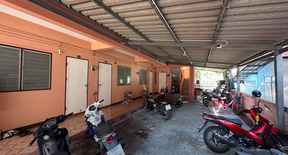 For sale 33 ベッドルーム apartment in Bang Phli, Samut Prakan