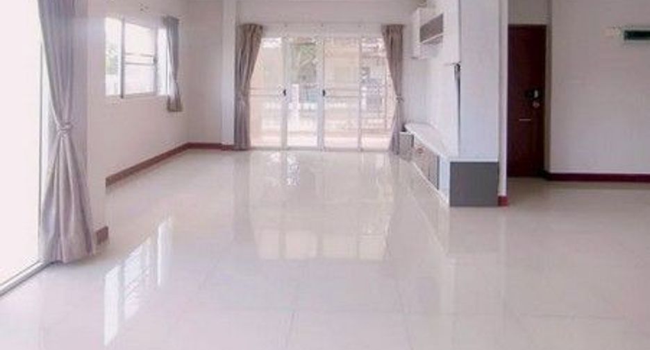 For sale 1 bed house in Tha Tako, Nakhon Sawan