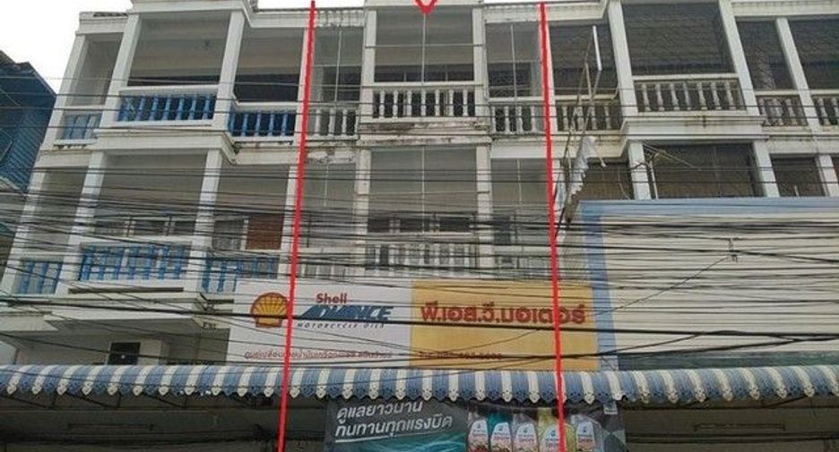 For sale 1 bed retail Space in Tha Tako, Nakhon Sawan