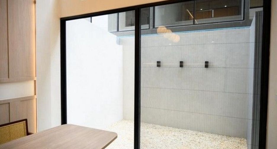 For rent 2 bedrooms house in Rat Burana, Bangkok