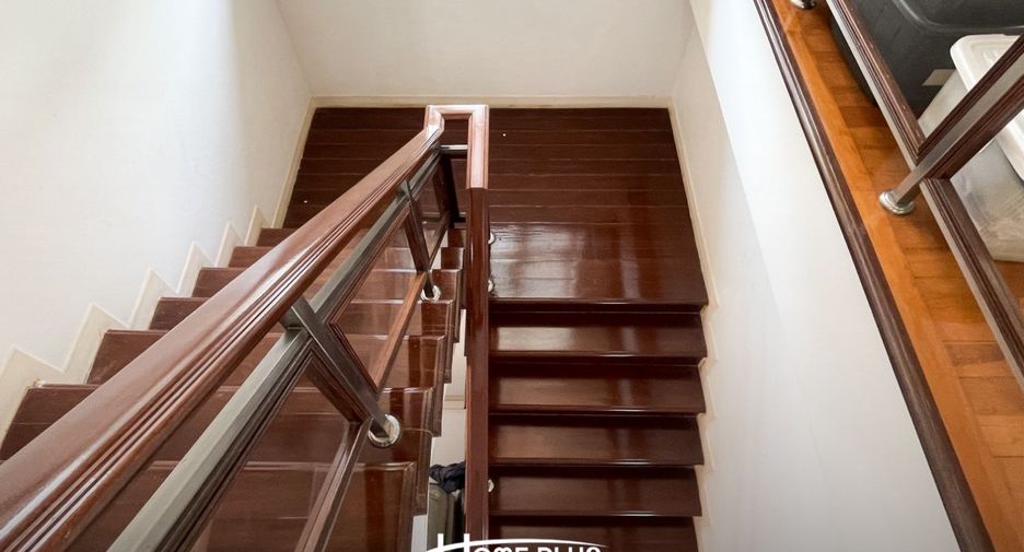 Haus zum Kauf mit 4 Zimmer in Bueng Kum, Bangkok