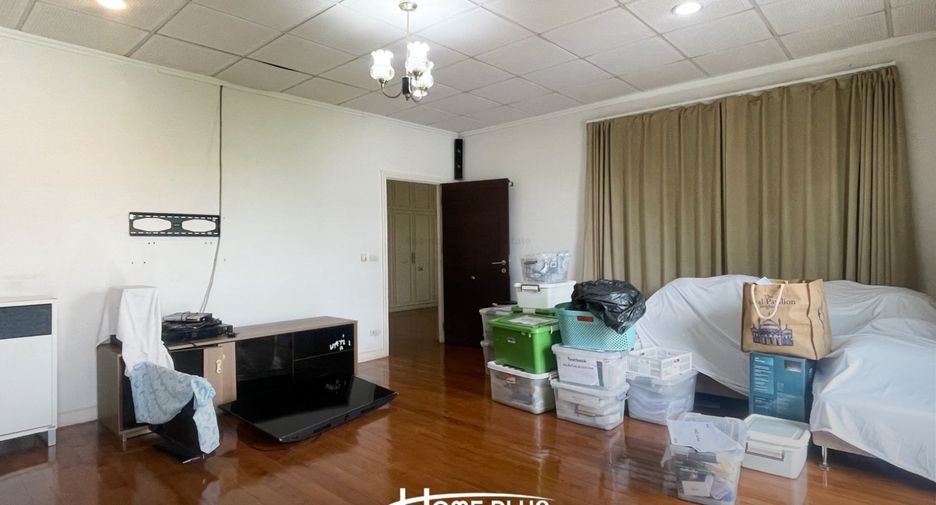Haus zum Kauf mit 4 Zimmer in Bueng Kum, Bangkok